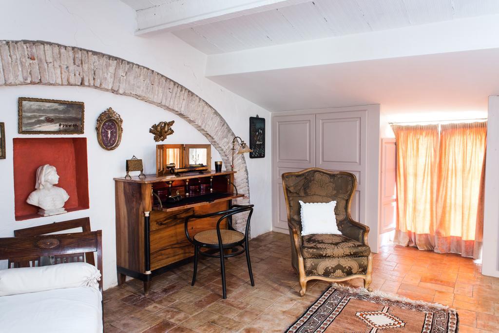Apartaments Can Gibert Castello  D'Empuries Exterior photo