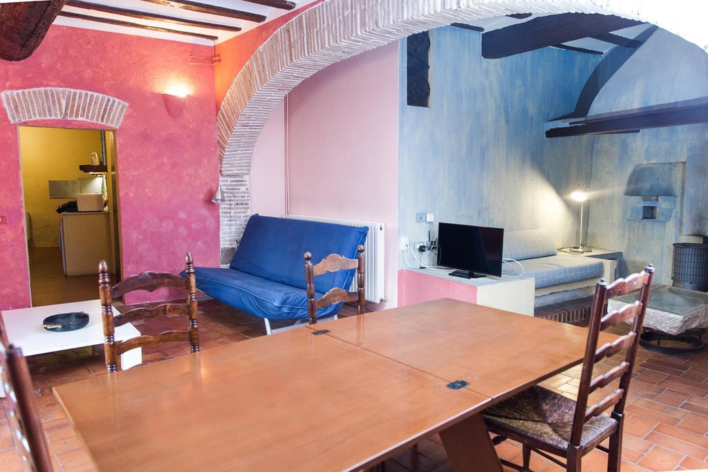 Apartaments Can Gibert Castello  D'Empuries Exterior photo
